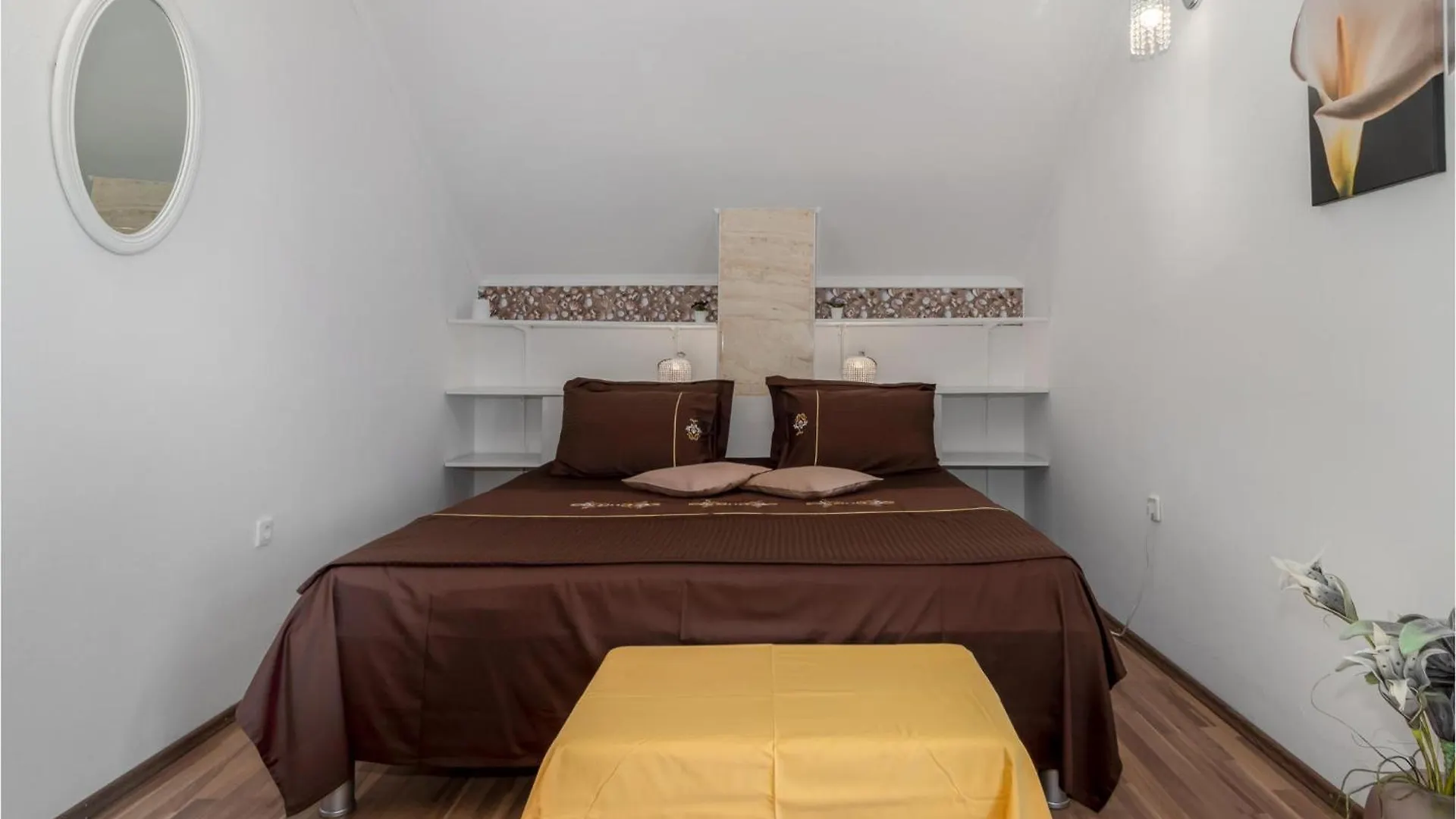 6 Bedroom Beautiful Home In 크리크베니카 펜션