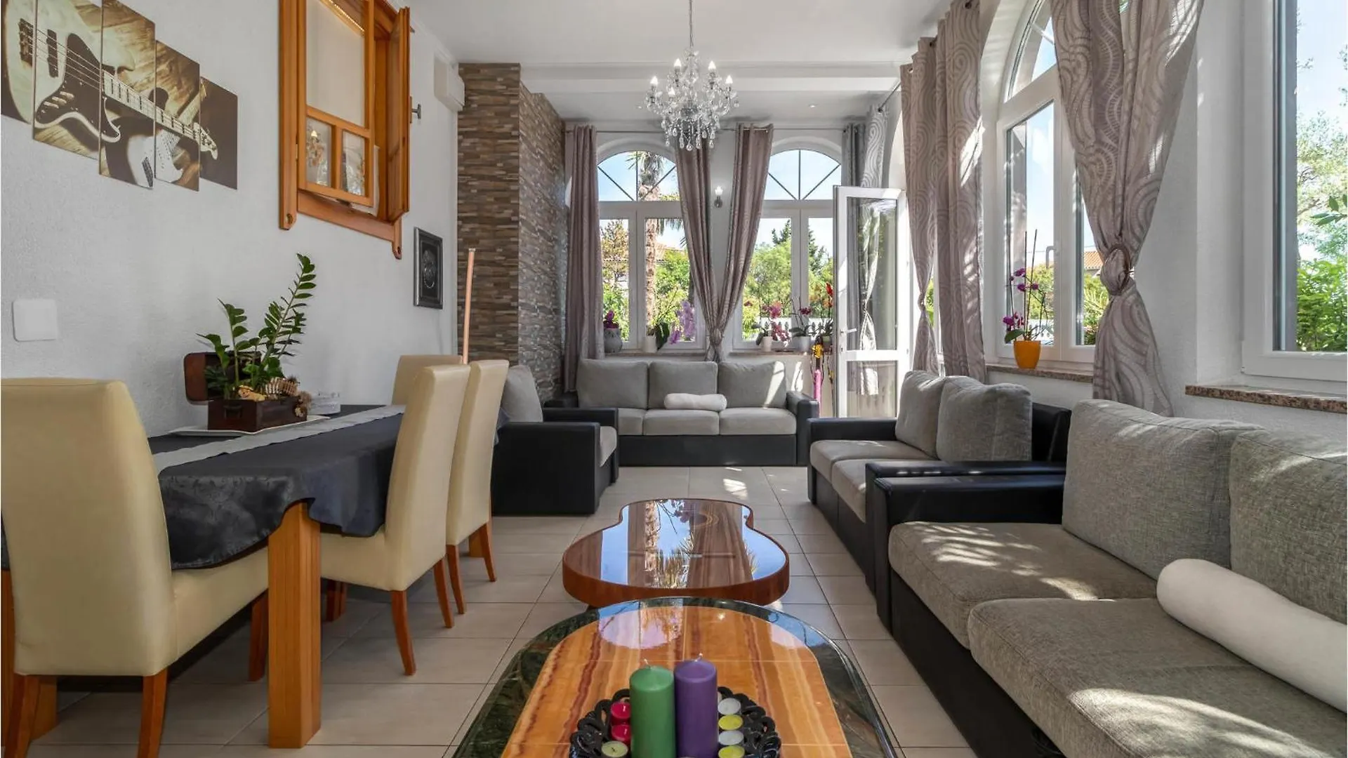 펜션 6 Bedroom Beautiful Home In 크리크베니카